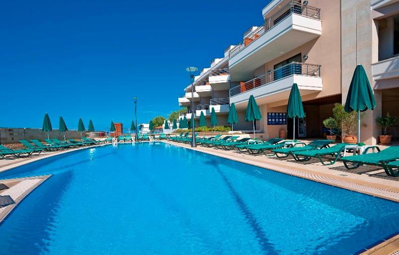 Porto Platanias & Resort Platanés